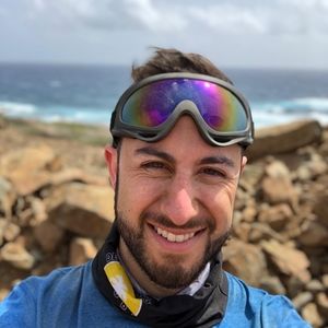 Meet your Posher, Casey